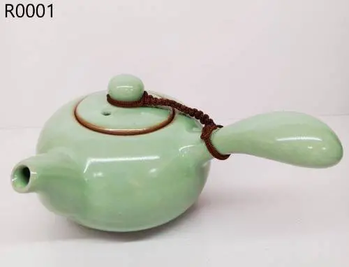 中国　汝窯　天青釉　茶入　茶壷　蓋・仕覆付　時代箱　M　R4570 中国 汝窯 天青釉 茶入 茶壷 蓋・仕覆付 時代箱 M R4570 - メルカリ